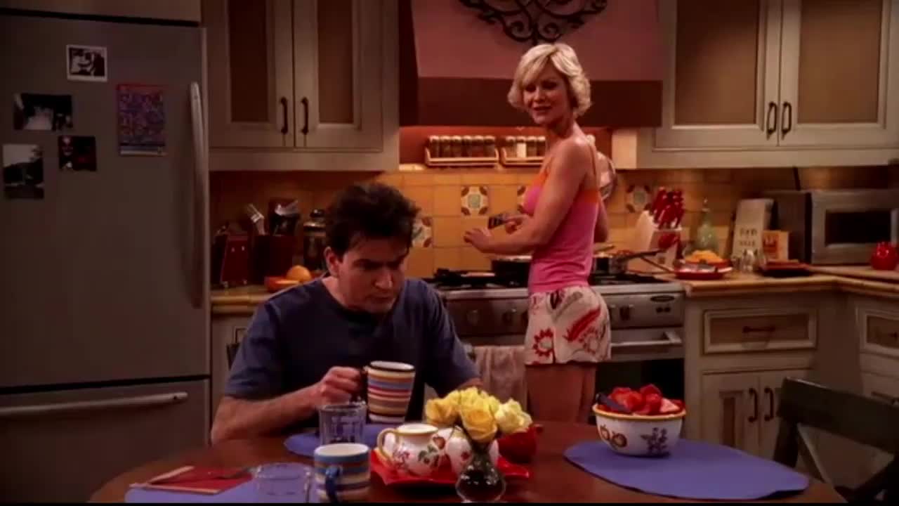 24/7 TWO AND A HALF MEN COLLECTION - 24/7 CHANNELS