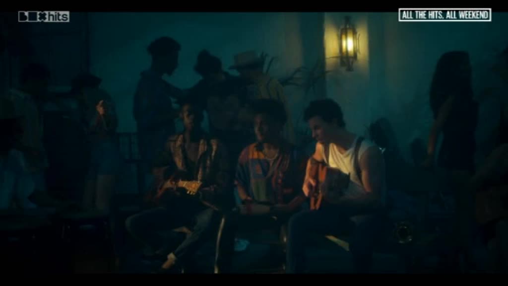 UK BOX HITS - UNITED KINGDOM